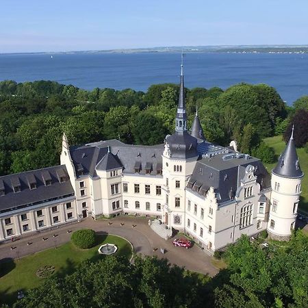 Schlosshotel Ralswiek Ngoại thất bức ảnh