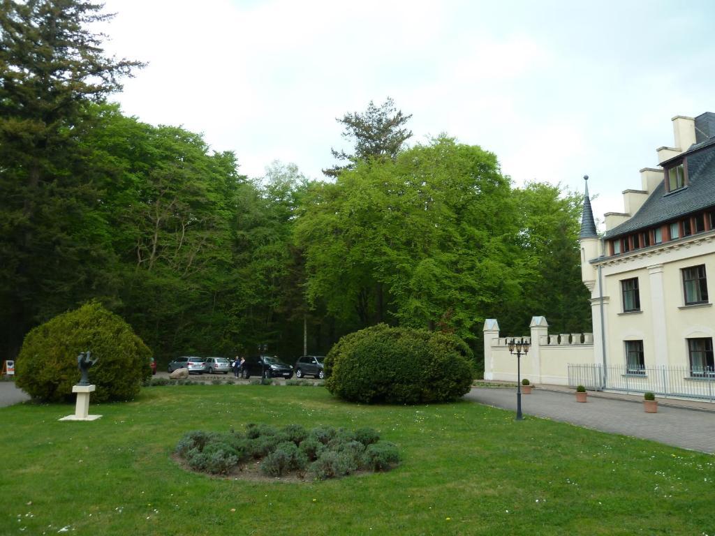 Schlosshotel Ralswiek Ngoại thất bức ảnh