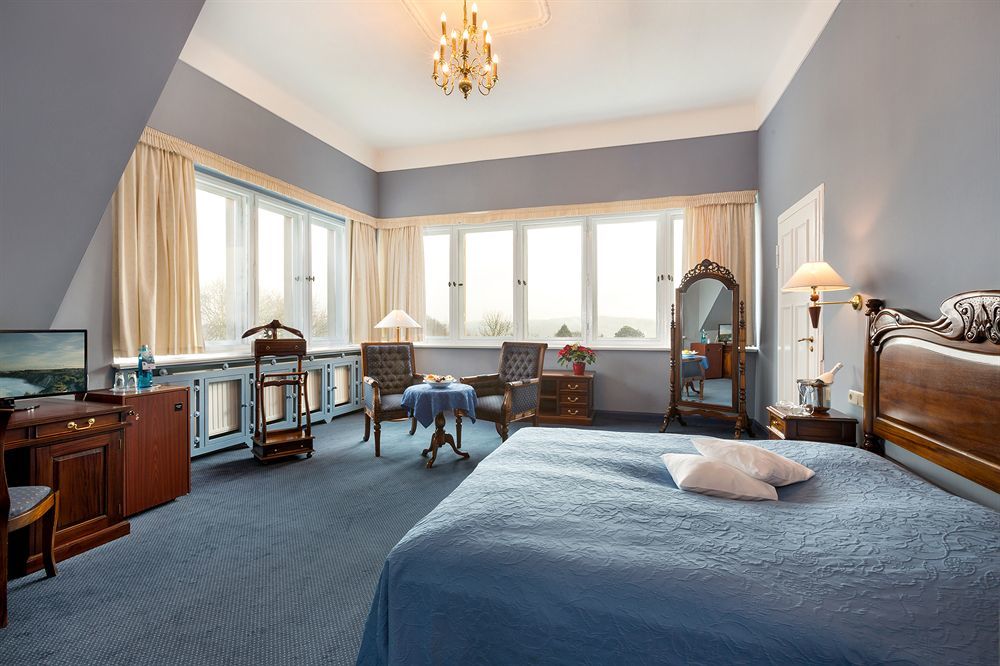 Schlosshotel Ralswiek Ngoại thất bức ảnh