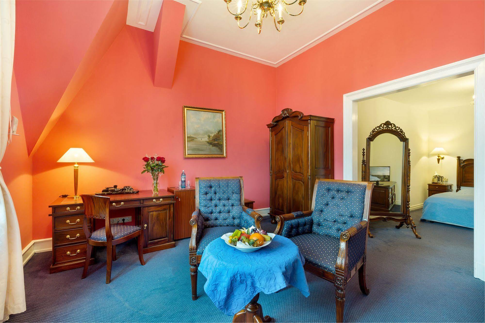 Schlosshotel Ralswiek Ngoại thất bức ảnh